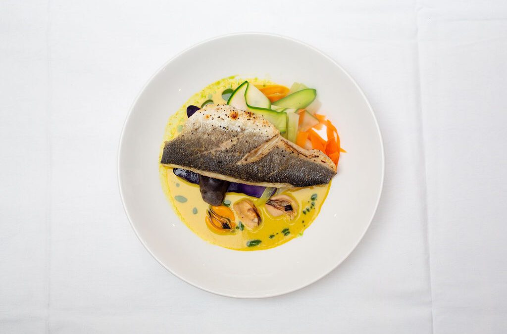 Pan-Fried Sea Bass with Mussels and Cream Sauce